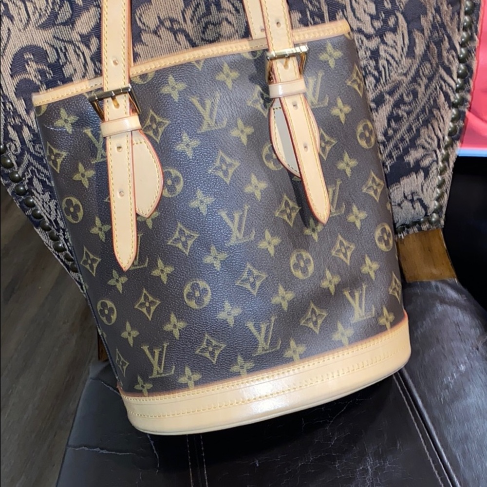 LV small tote purse
